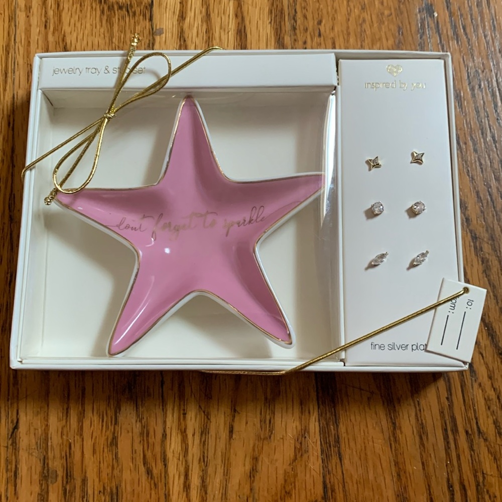 Girls Jewelry Tray & Stud Set